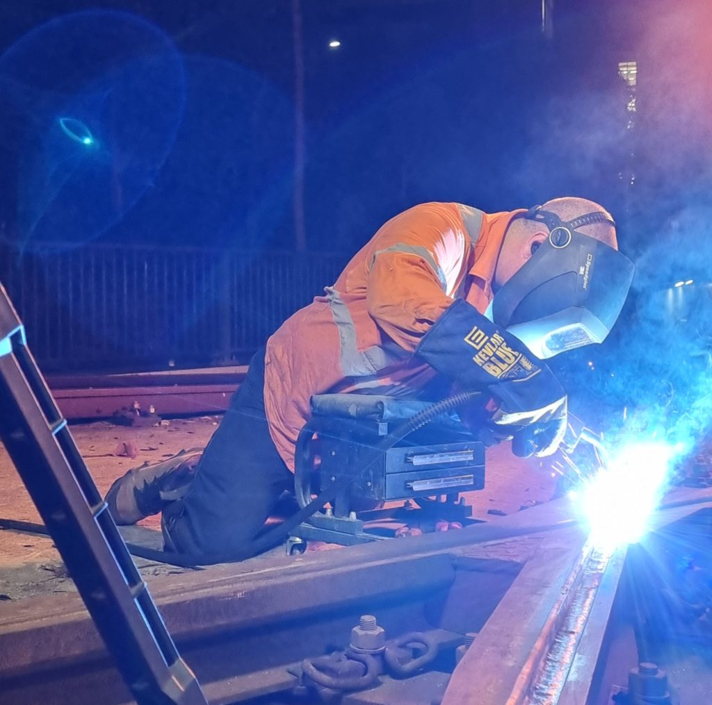 Rail welding contractors supporting rail maintenance works across Australia