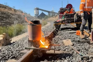 Specialist rail welding during railway track renewal works in Australia
