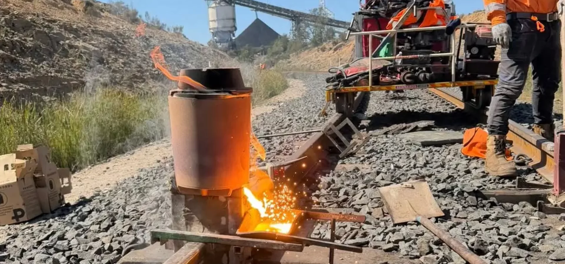 Specialist rail welding during railway track renewal works in Australia